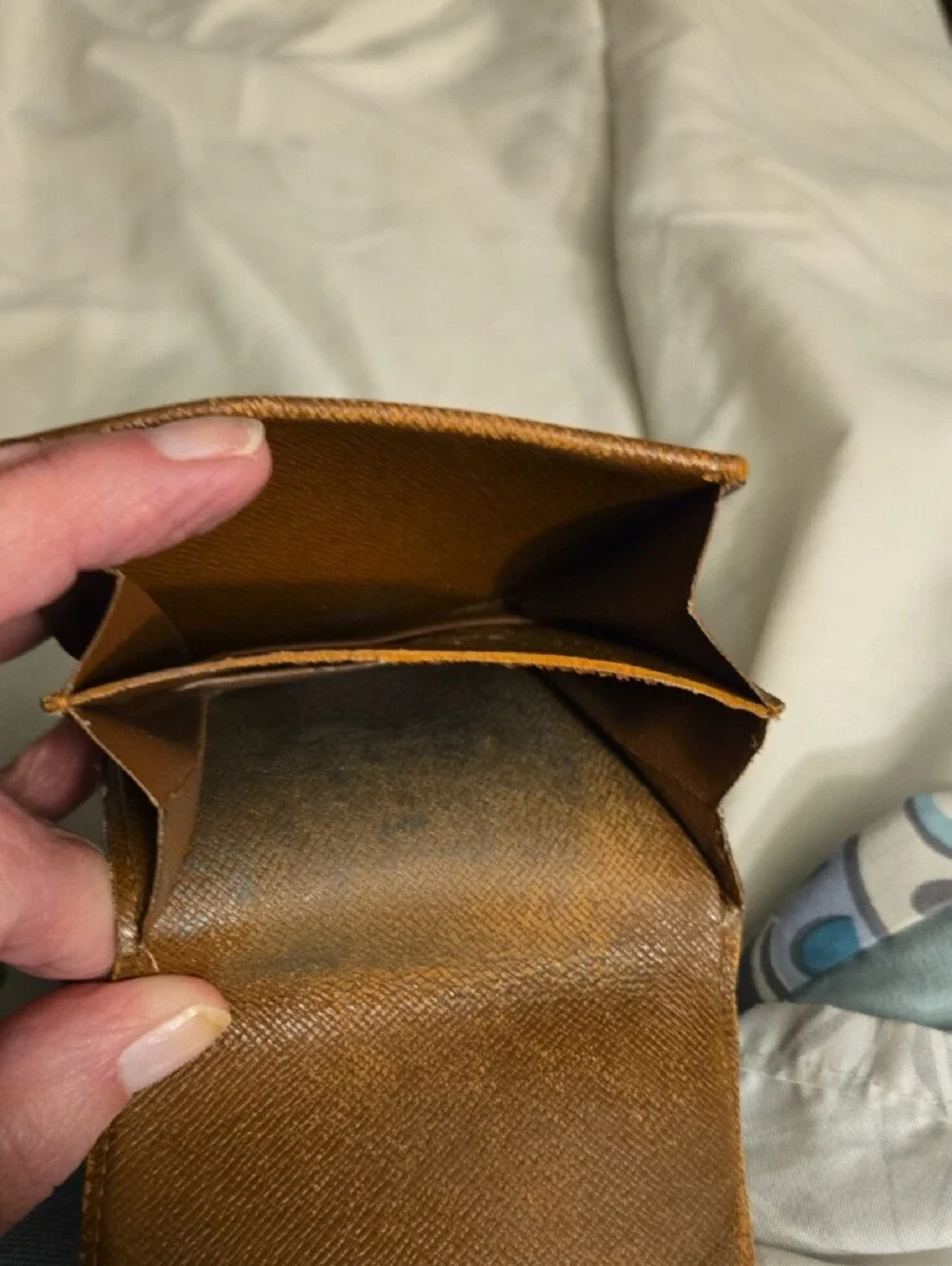 Authentic Louis Vuitton Monogram Porte-Monnaie Gousset coin purse